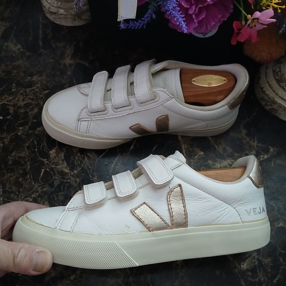 Veja RecifeTriple Grip Casual/Lifestyle Shoes Size 8 for Women - Picture 3 of 11